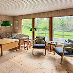 Three-bedroom In Vejby * Graested