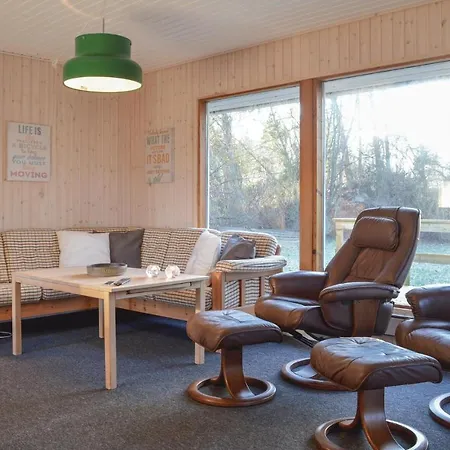 Vakantiehuis Three-bedroom In Græsted