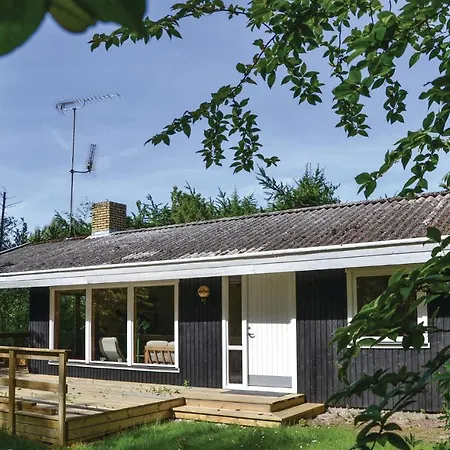 Three-bedroom In Nyaraló Græsted