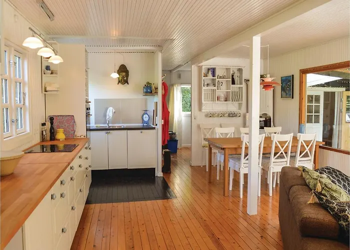 Holiday home Three-bedroom In Vejby *
