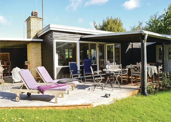 Three-bedroom In Vejby Holiday home