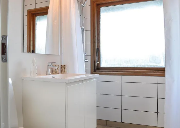 Three-bedroom In Vejby *